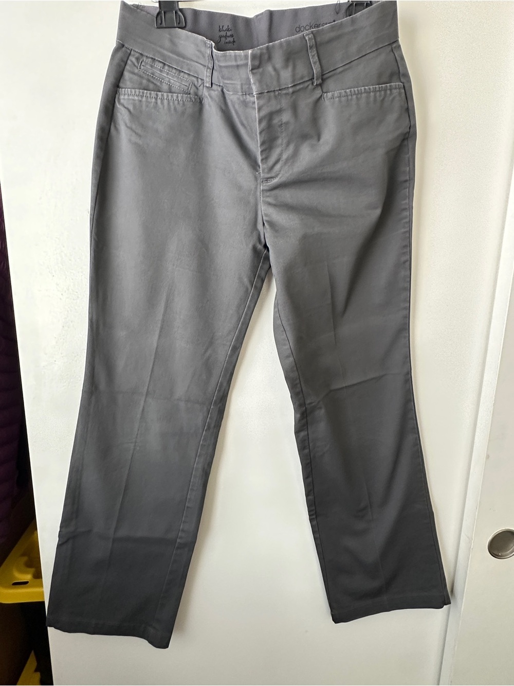 Dockers Women's Gray Stretch Khaki Pants Size 8